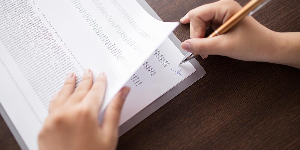 الانتقال من علاقة سياحية عابرة إلى زواج جاد: التحديات والمخاطر